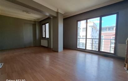 Kadıköy Hasanpaşa Teraslı Balkonlu 2 Banyo Asansörlü 3+1 Dubleks