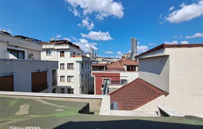 Kadıköy Hasanpaşa Teraslı Balkonlu 2 Banyo Asansörlü 3+1 Dubleks