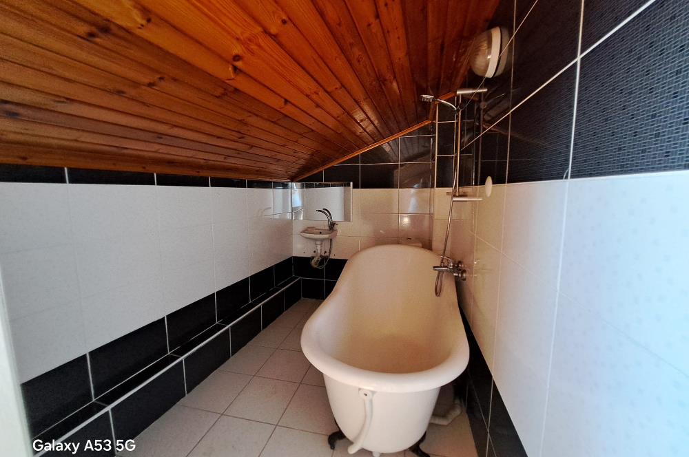 Kadıköy Hasanpaşa Teraslı Balkonlu 2 Banyo Asansörlü 3+1 Dubleks