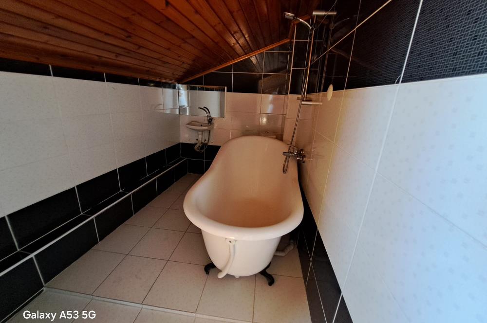 Kadıköy Hasanpaşa Teraslı Balkonlu 2 Banyo Asansörlü 3+1 Dubleks