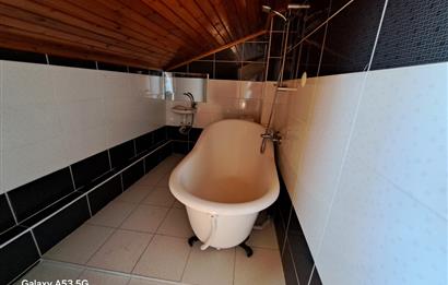 Kadıköy Hasanpaşa Teraslı Balkonlu 2 Banyo Asansörlü 3+1 Dubleks