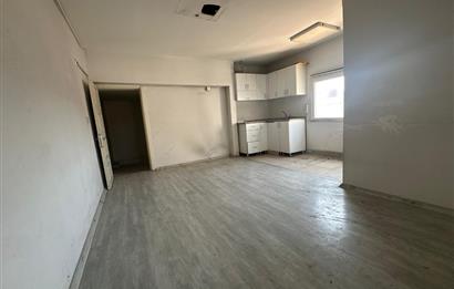 EMİNÖNÜ KÜÇÜKPAZAR'DA KOMPLE BİNA(275 M2) İBN HALDUN ÜNV.KARŞISI