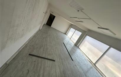 EMİNÖNÜ KÜÇÜKPAZAR'DA KOMPLE BİNA(275 M2) İBN HALDUN ÜNV.KARŞISI