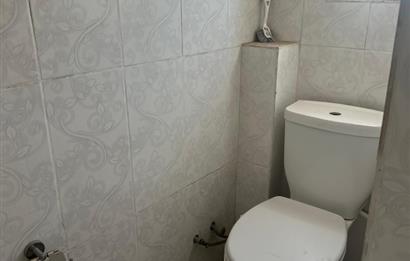 EMİNÖNÜ KÜÇÜKPAZAR'DA KOMPLE BİNA(275 M2) İBN HALDUN ÜNV.KARŞISI