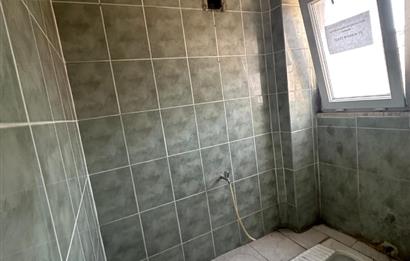EMİNÖNÜ KÜÇÜKPAZAR'DA KOMPLE BİNA(275 M2) İBN HALDUN ÜNV.KARŞISI