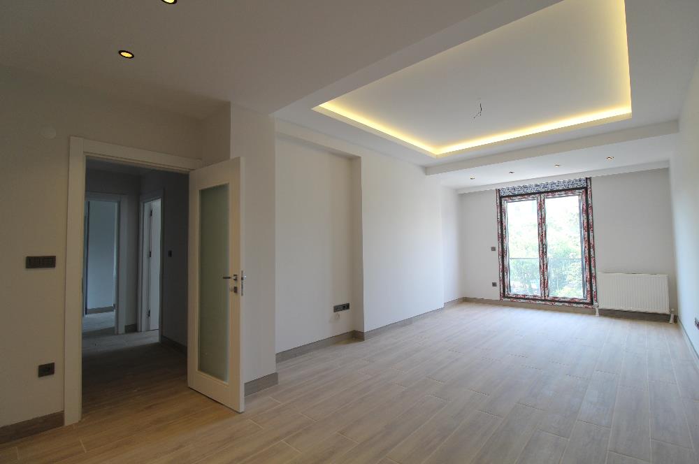 ACIBADEM’DE ÖZEL YAPIM SIFIR YEŞİLE BAKAN OTOPARKLI SATILIK DUBLEKS DAİRE