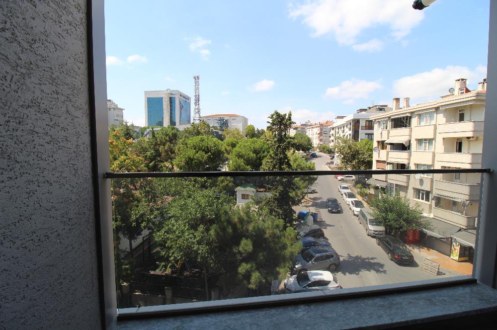 ACIBADEM’DE ÖZEL YAPIM SIFIR YEŞİLE BAKAN OTOPARKLI SATILIK DUBLEKS DAİRE