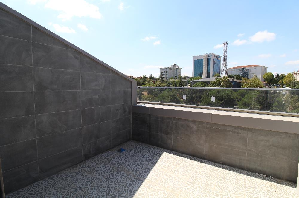 ACIBADEM’DE ÖZEL YAPIM SIFIR YEŞİLE BAKAN OTOPARKLI SATILIK DUBLEKS DAİRE
