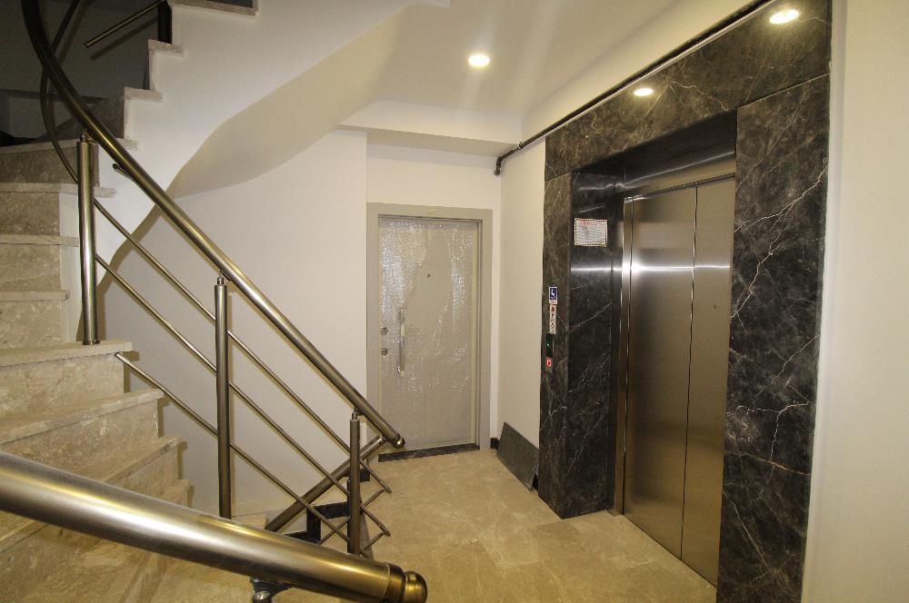ACIBADEM’DE ÖZEL YAPIM SIFIR YEŞİLE BAKAN OTOPARKLI SATILIK DUBLEKS DAİRE