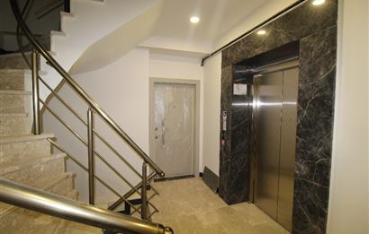 ACIBADEM’DE ÖZEL YAPIM SIFIR YEŞİLE BAKAN OTOPARKLI SATILIK DUBLEKS DAİRE