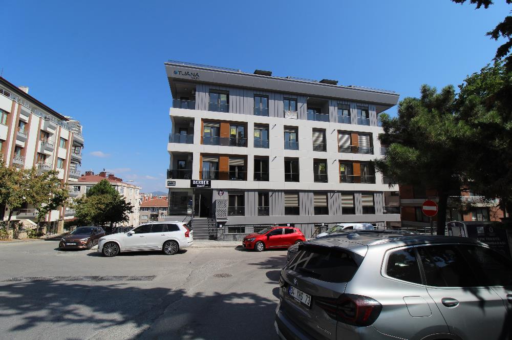 ACIBADEM’DE ÖZEL YAPIM SIFIR YEŞİLE BAKAN OTOPARKLI SATILIK DUBLEKS DAİRE