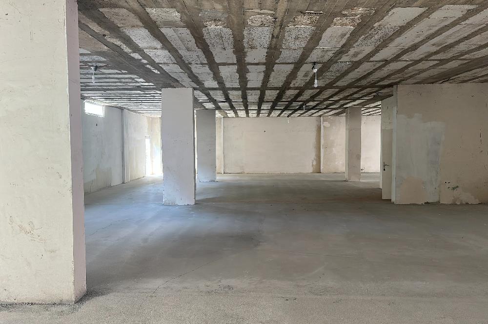 Century 21'den Kumbaşında Kiralık 450 m² Ticari Alan.