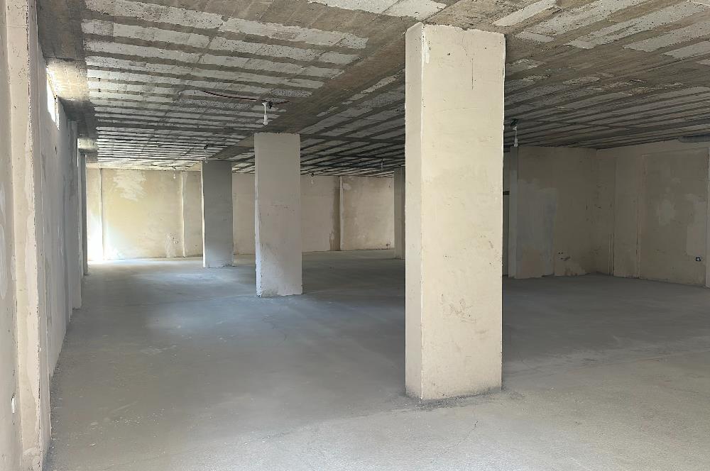 Century 21'den Kumbaşında Kiralık 450 m² Ticari Alan.