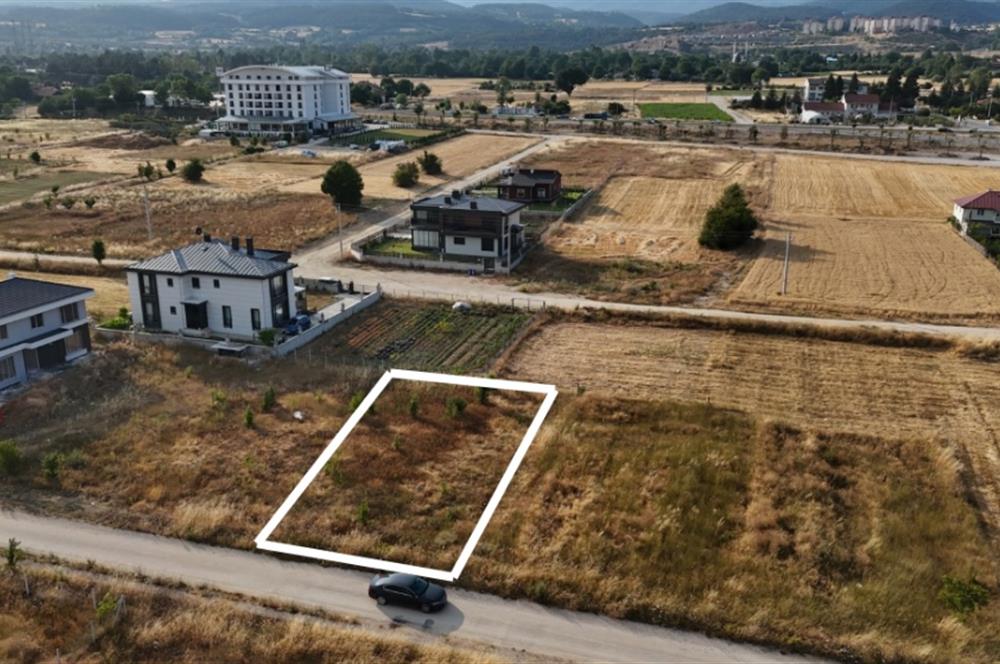 C21 TERAS - BOLU MERKEZ KASAPLAR MAH. 4 KAT İMARLI ARSA