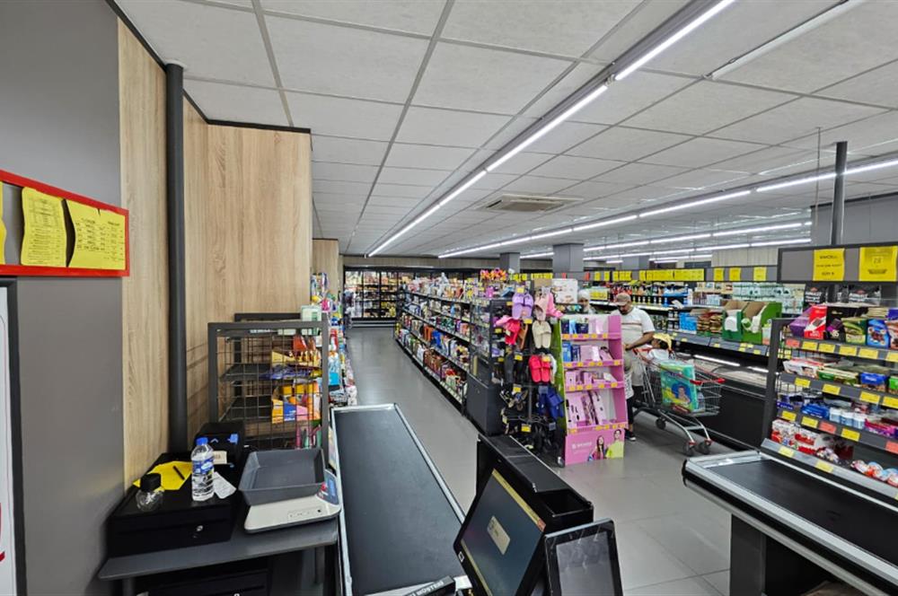 Century 21'den Kurumsal Kiracılı Satılık 500m² İş Yeri..