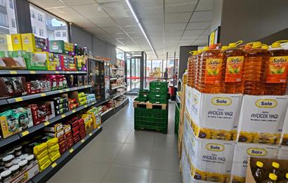 Century 21'den Kurumsal Kiracılı Satılık 500m² İş Yeri..