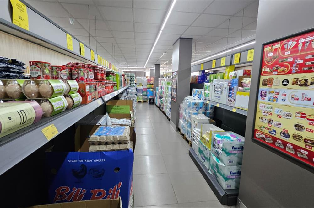 Century 21'den Kurumsal Kiracılı Satılık 500m² İş Yeri..