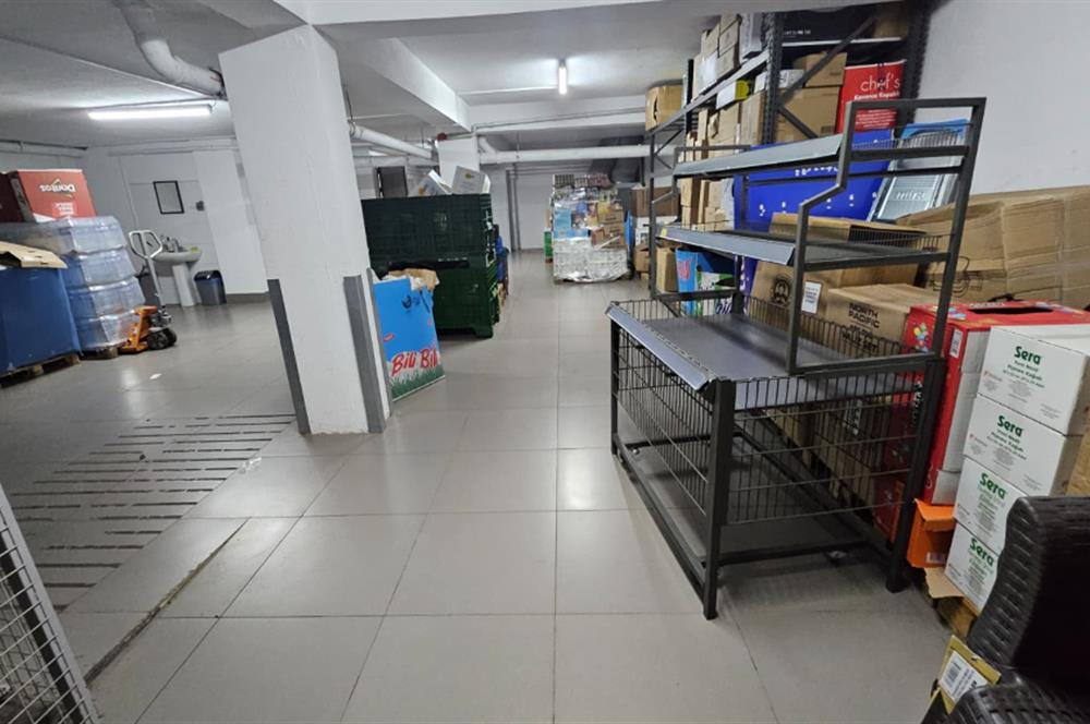 Century 21'den Kurumsal Kiracılı Satılık 500m² İş Yeri..