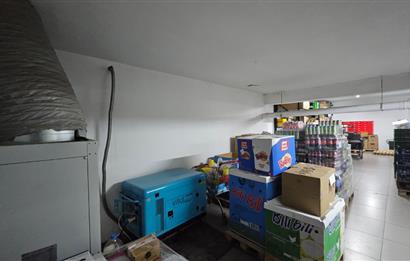 Century 21'den Kurumsal Kiracılı Satılık 500m² İş Yeri..
