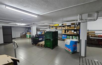 Century 21'den Kurumsal Kiracılı Satılık 500m² İş Yeri..