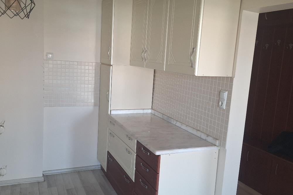 CENTURY 21 VİZYON'DAN ALİ FUAT GÜVEN BLV'NDA KİRALIK 2+1 DAİRE