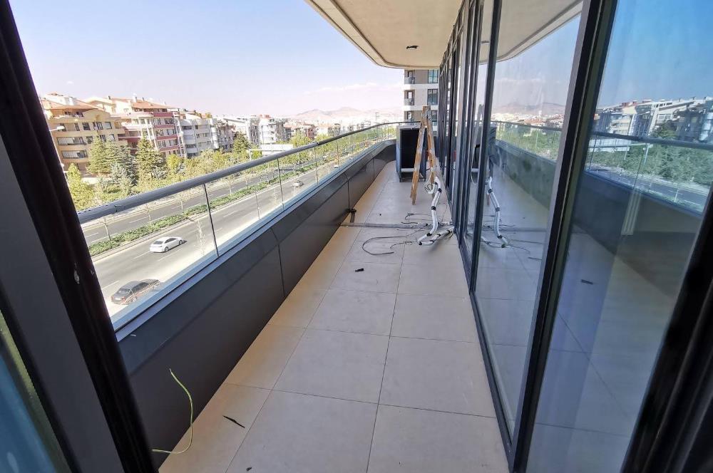 BAŞKENT EMLAK KONUTLARINDA CAM BLOK KATTA 2+1