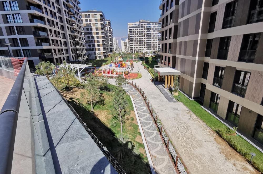 BAŞKENT EMLAK KONUTLARINDA CAM BLOK KATTA 2+1