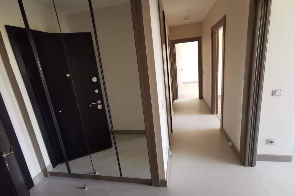 BAŞKENT EMLAK KONUTLARINDA CAM BLOK KATTA 2+1