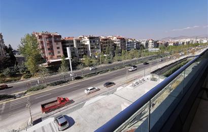 BAŞKENT EMLAK KONUTLARINDA CAM BLOK KATTA 2+1