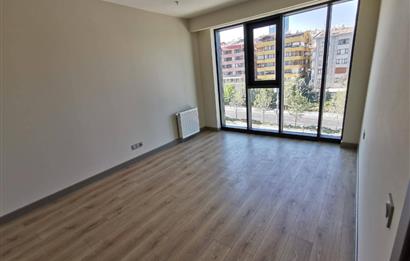 BAŞKENT EMLAK KONUTLARINDA CAM BLOK KATTA 2+1