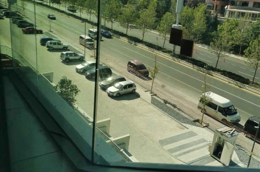 BAŞKENT EMLAK KONUTLARINDA CAM BLOK KATTA 2+1
