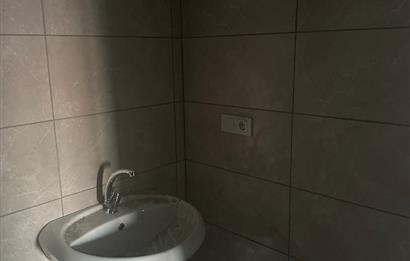 MAMAK – FAHRİ KORUTÜRK MAHALLESİNDE SIFIR, OTURUMA HAZIR 3+1 DAİRE