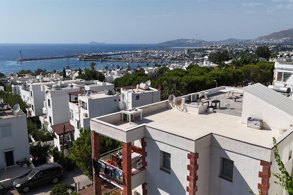 YATIRIM FIRSATIDIR! Deniz - Adalar ve Marina Manzaralı Satılık 3 Katlı Teraslı - Bahçeli Müstakil Bina