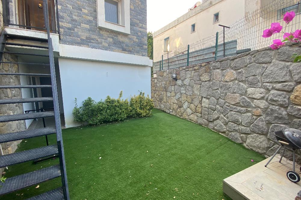 Ortakent Merkezde Kiralık Müstakil Bahçeli 3+1 Eşyalı Bahçe Dubleksi