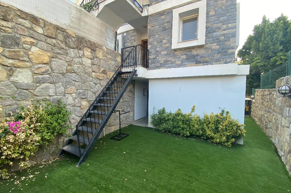 Ortakent Merkezde Kiralık Müstakil Bahçeli 3+1 Eşyalı Bahçe Dubleksi