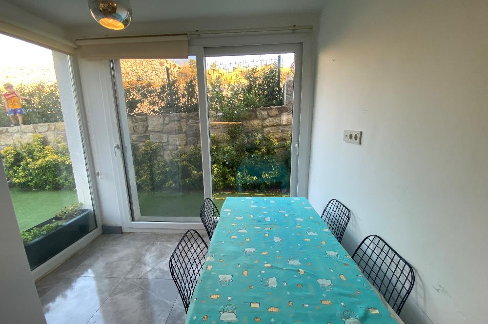 Ortakent Merkezde Kiralık Müstakil Bahçeli 3+1 Eşyalı Bahçe Dubleksi