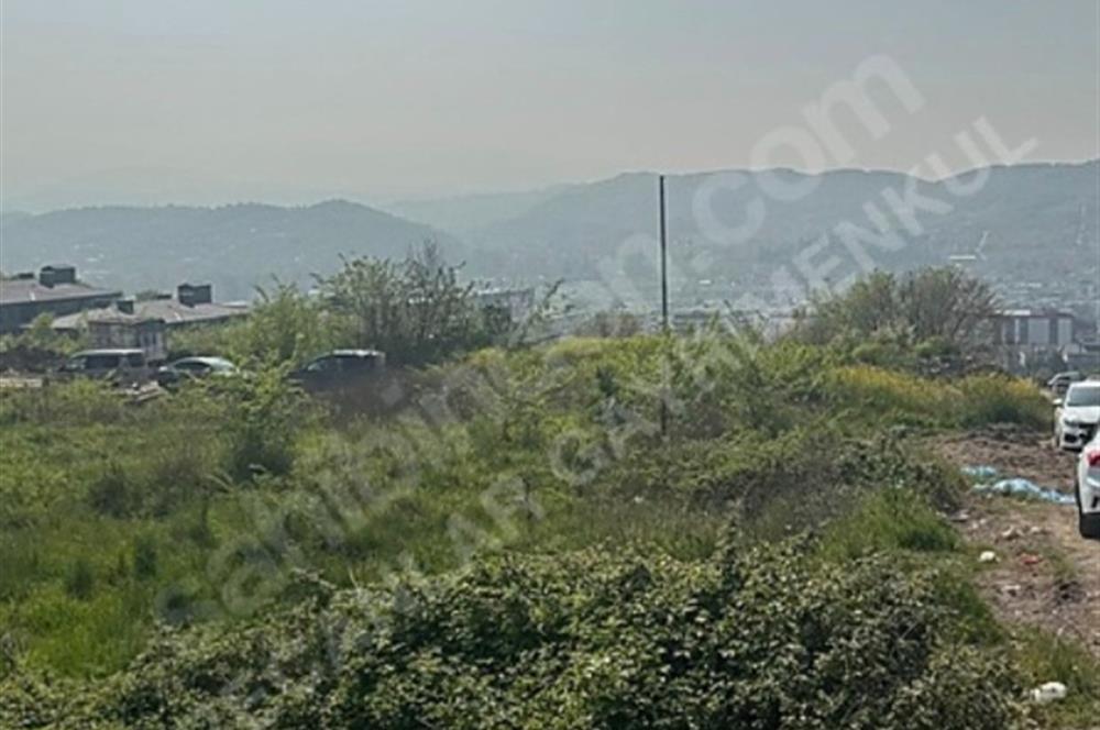 YALOVA KADIKÖY'DE GENİŞ İNŞAAT ALANINA SAHİP BENZERSİZ ARSA