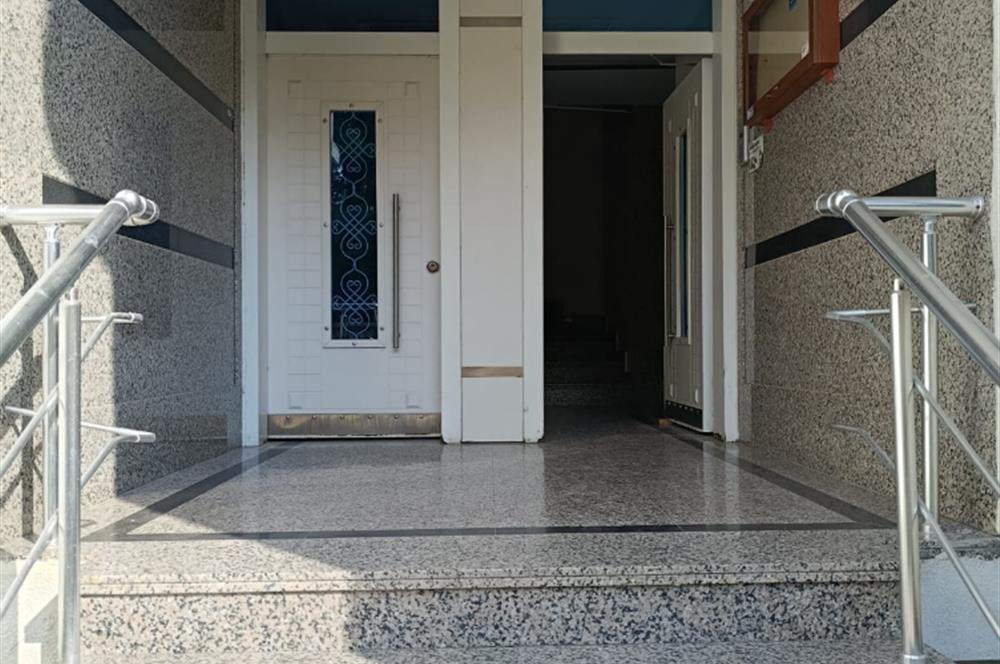 Büyükçekmece’de Sahile 1 Dakika Havuzlu Daire