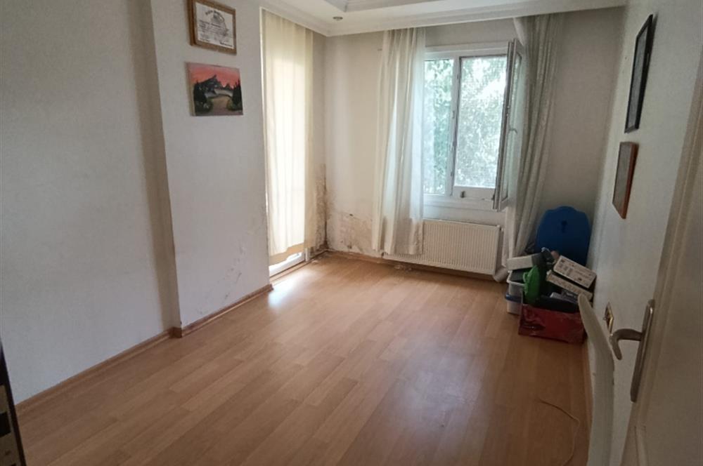 Büyükçekmece’de Sahile 1 Dakika Havuzlu Daire