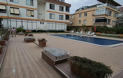 Büyükçekmece’de Sahile 1 Dakika Havuzlu Daire