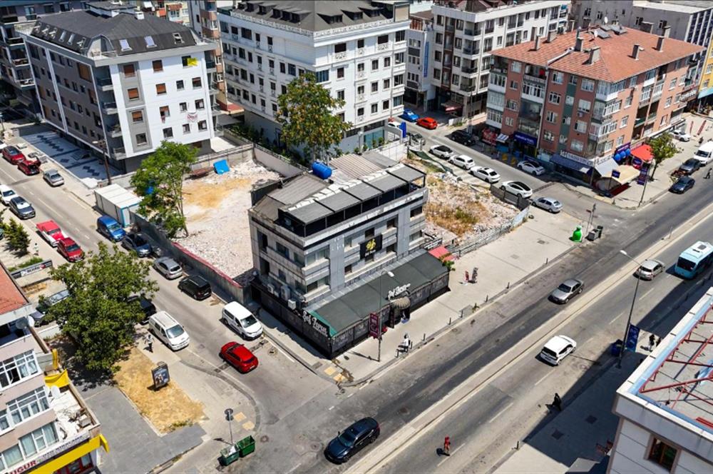 Maltepe Minibüs Yolu Üzerinde Komple Satılık Bina