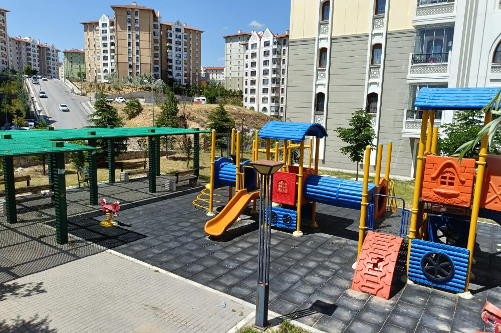 KUZEYKENT'İN EN MERKEZİ YERİ 628 ETAP KÖK TAPU 3.KAT 3+1 GÜNEY