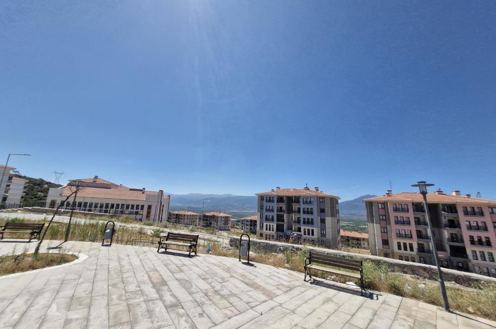 İZMİR KEMALPAŞA ÇAMBEL TOKİ 3 KATLI KÖŞE BAŞI 120M2 DÜKKAN