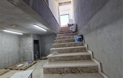 İZMİR KEMALPAŞA ÇAMBEL TOKİ 3 KATLI KÖŞE BAŞI 120M2 DÜKKAN