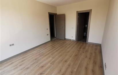 BAŞKENT EMLAK KONUTLARINDA CAM BLOK KATTA 2+1