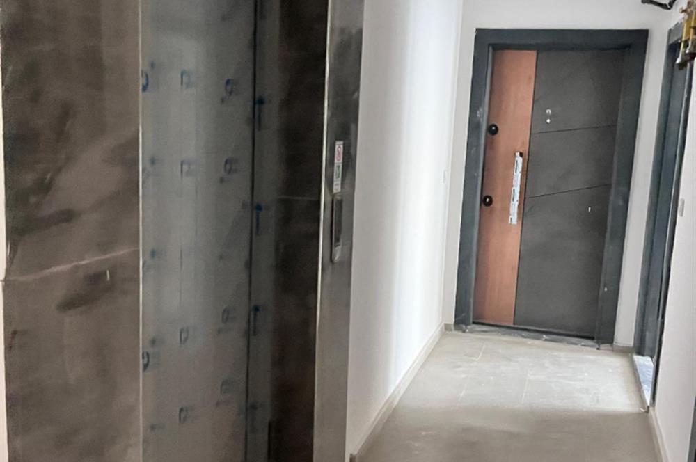 BAHÇELİEVLER'DE SIFIR EŞYALI SATILIK 1+1 DAİRE