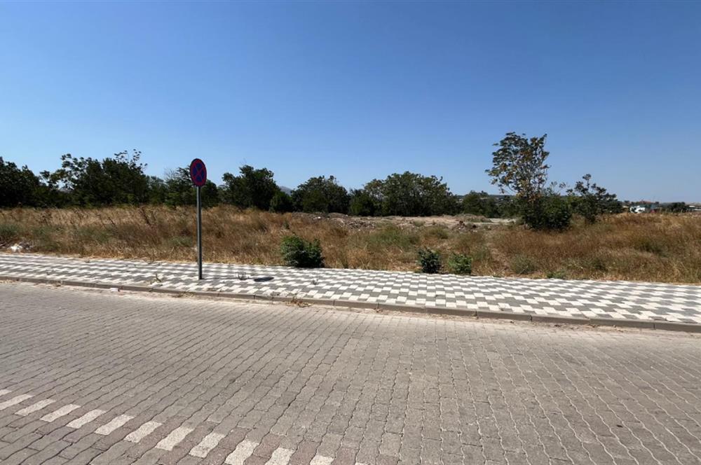 CENTURY 21 BAL'DAN SUSURLUK HAN MAHALLESİNDE SATILIK ARSA