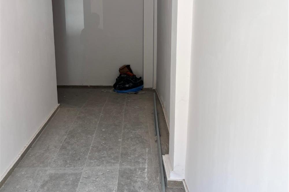 BAHÇELİEVLER'DE SIFIR EŞYALI SATILIK 1+1 DAİRE