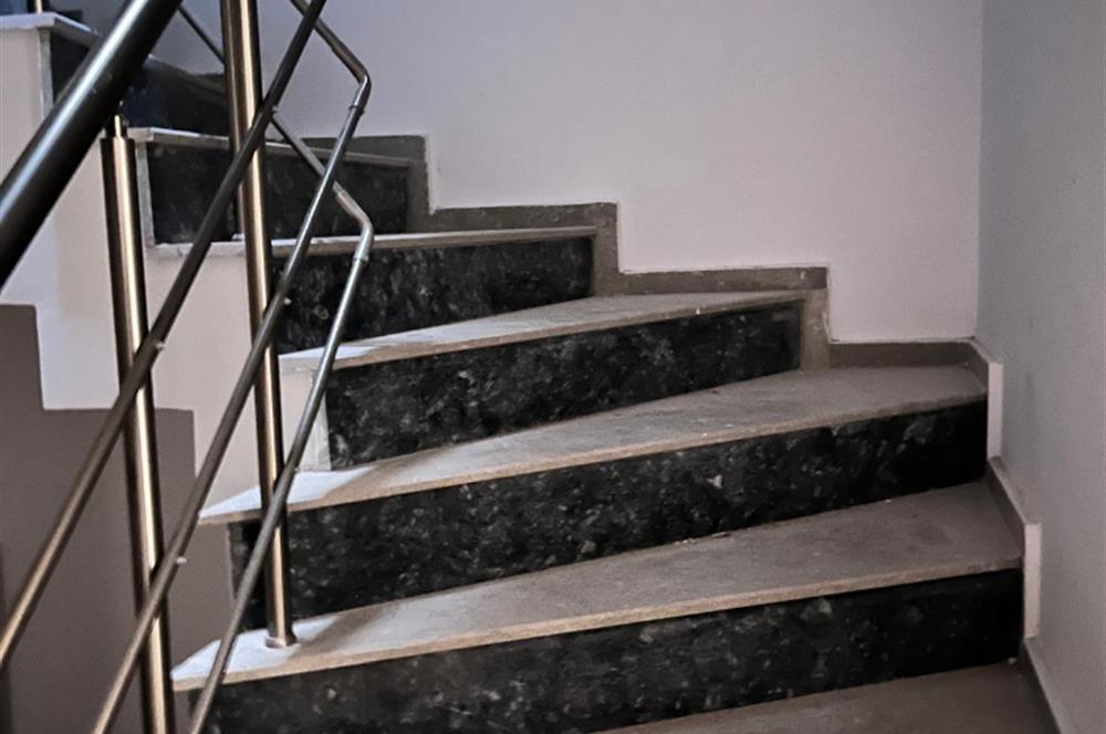 BAHÇELİEVLER'DE SIFIR EŞYALI SATILIK 1+1 DAİRE