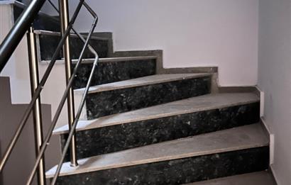 BAHÇELİEVLER'DE SIFIR EŞYALI SATILIK 1+1 DAİRE